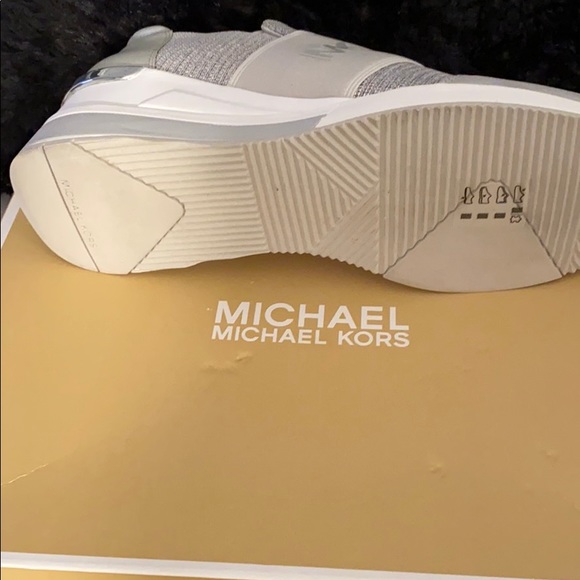 Michael Kors Felix Trainer - Picture 2 of 3